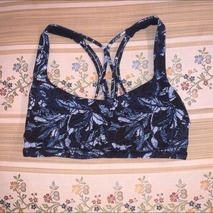 Lululemon sports bra